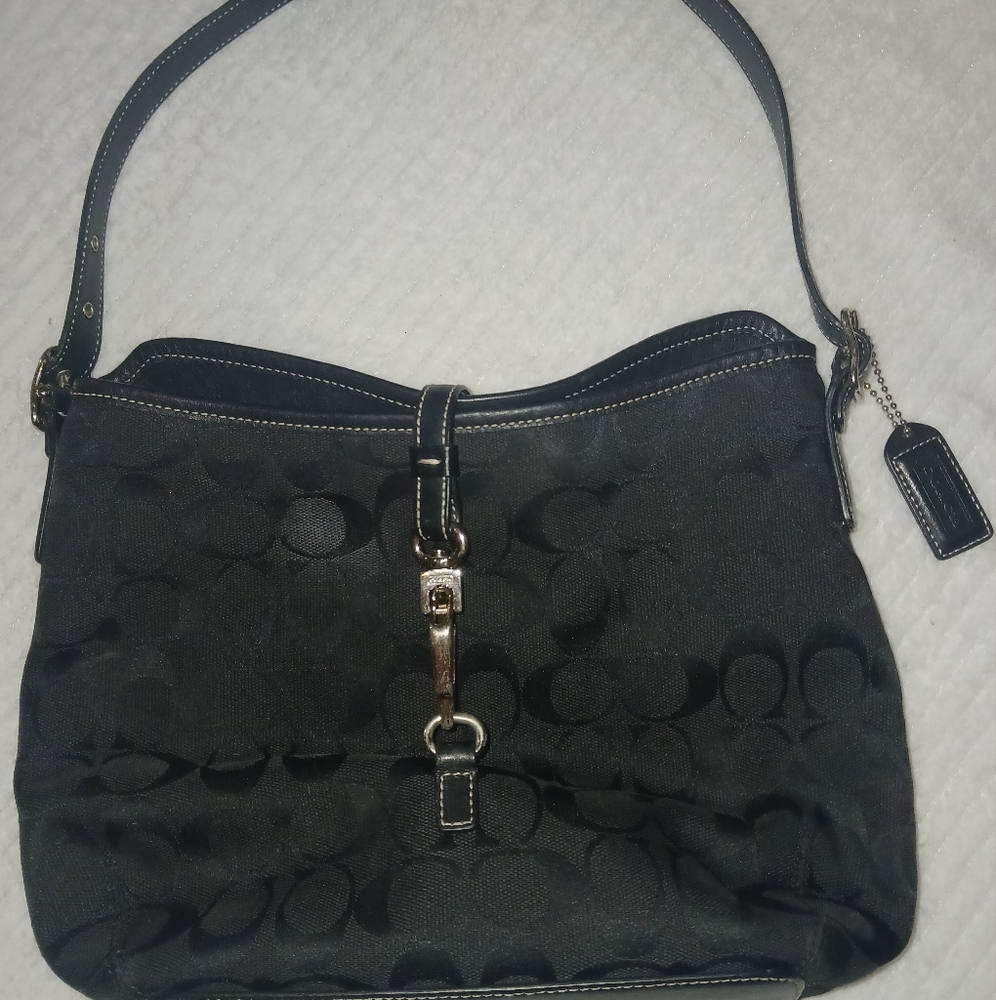 AUTHENTIC VINTAGE COACH PURSE